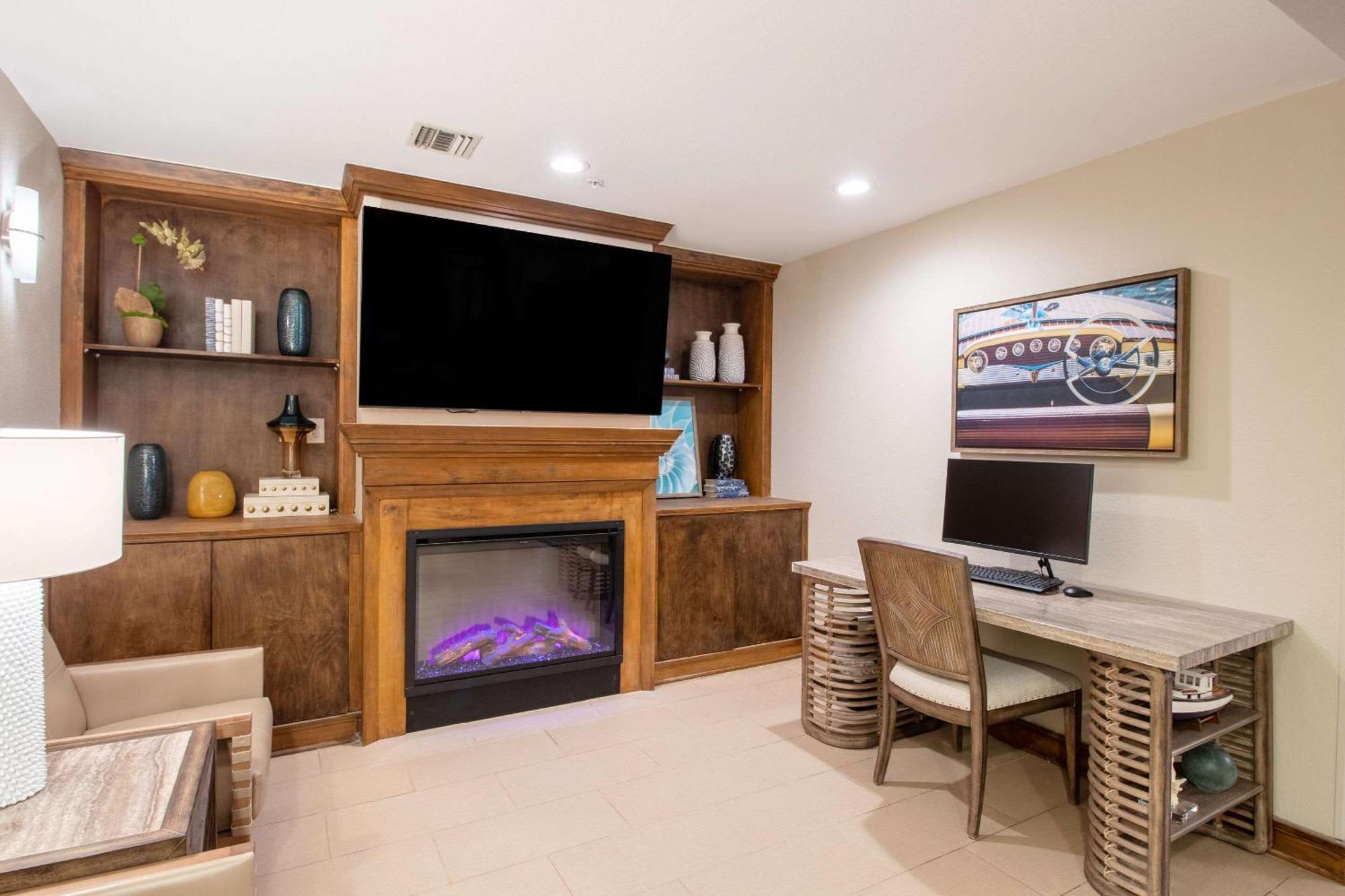 Econo Lodge Inn & Suites Foley-North Gulf Shores エクステリア 写真
